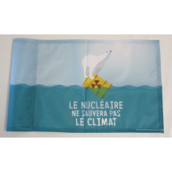 Drapeau "Le nucléaire ne sauvera pas le climat" 57 x 35 cm