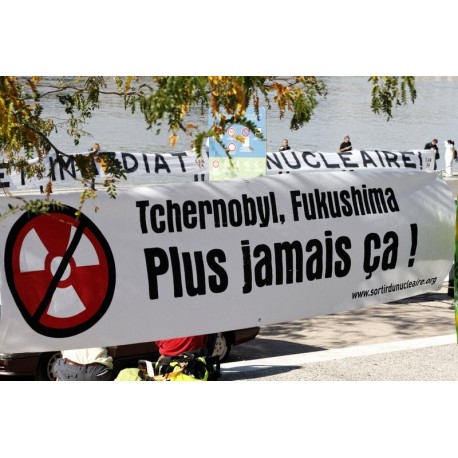 Banderole "Tchernobyl, Fukushima, plus jamais ça" Tissu intissé